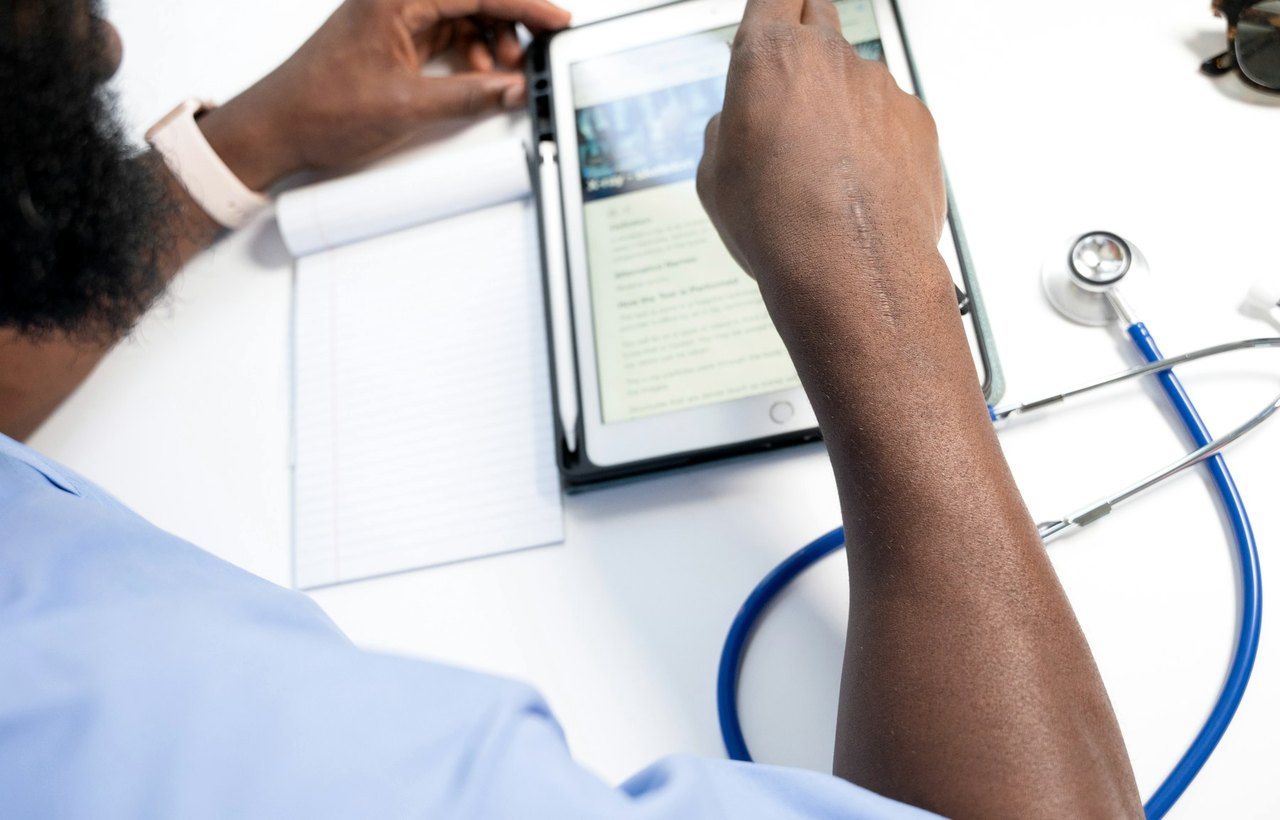 Scène réelle pour Confidentialité : aucune donnée médicale dans les signalements